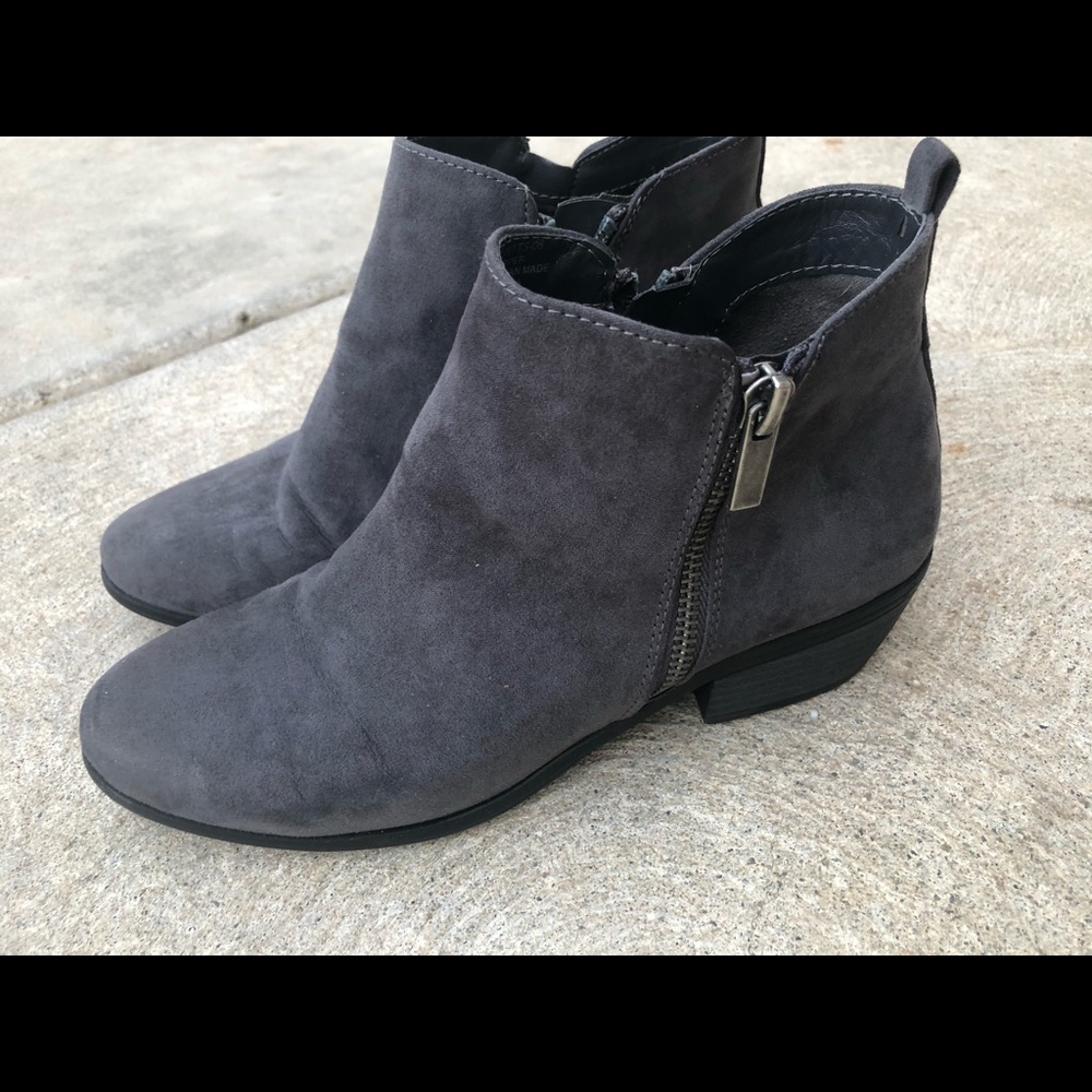 Toetos Gray Booties